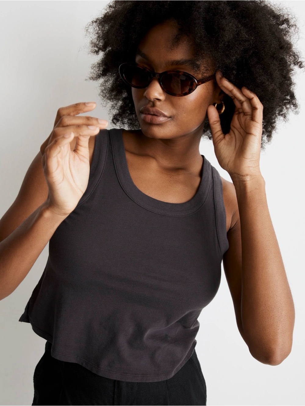 Madewell Russell Oval Sunglasses - Picture 2 of 10